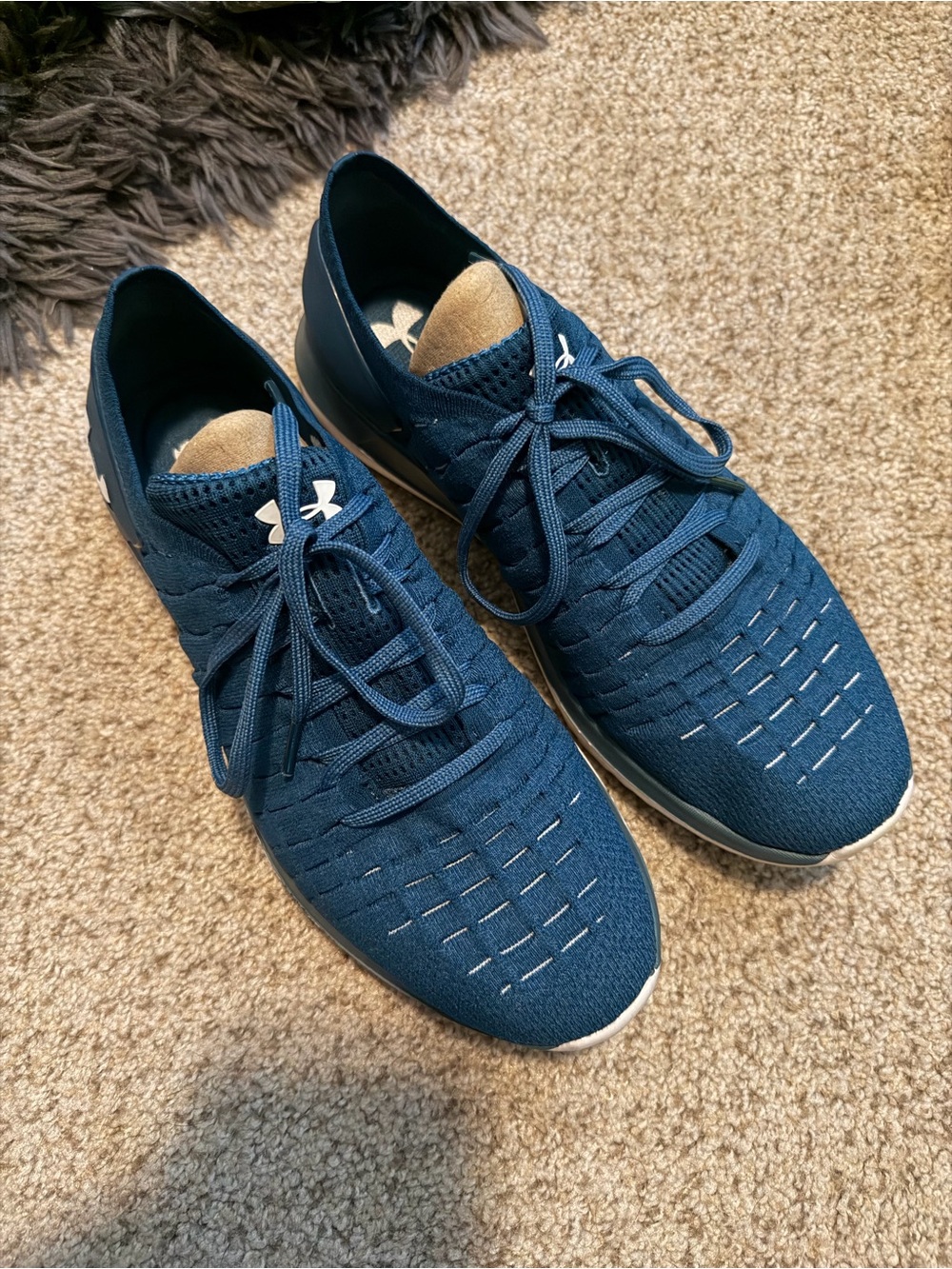 Under Armour Men's Navy Blue Knit Running Shoes